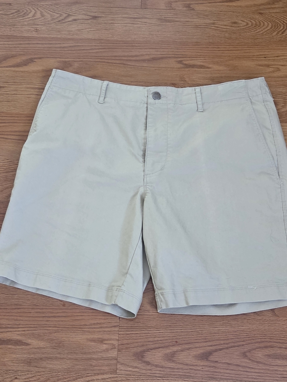 Kahala Men's Hawaiian Shorts Size 33 Beige Hiking Chino Pleated Beach 8in Inseam